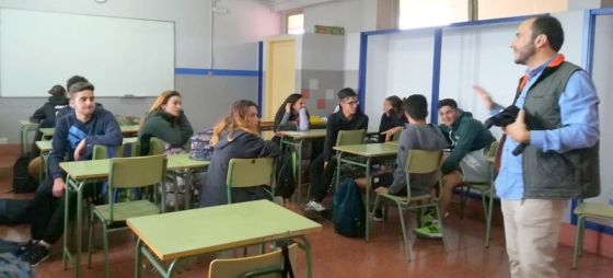 AFA LA PALMA COLABORA CON EL IES EUSEBIO BARRETO EN LA INICIATIVA “ORUGAS Y MARIPOSAS”